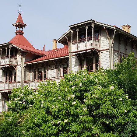 Villa Eira Vandrarhem 효 외부 사진